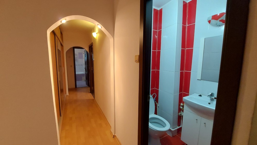 Apartament stradal Sid-Vest